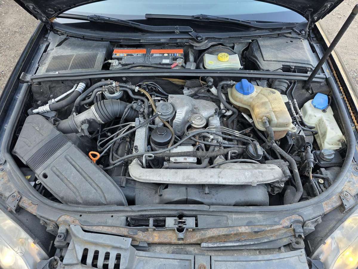 Audi A4 детали кузова