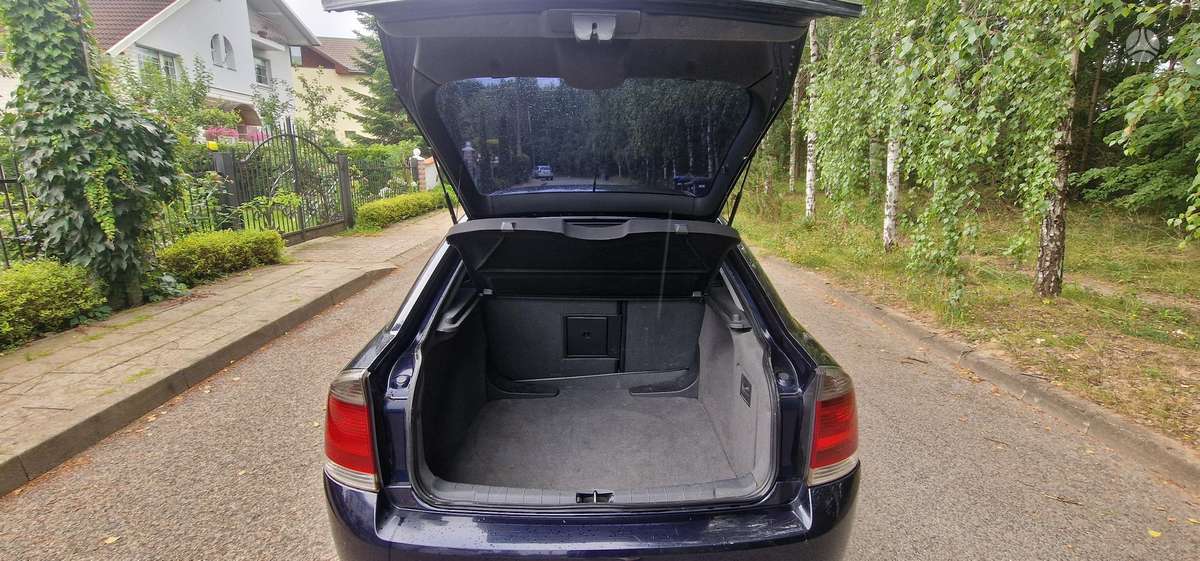 Opel Vectra, 2.2 l., Хэтчбек