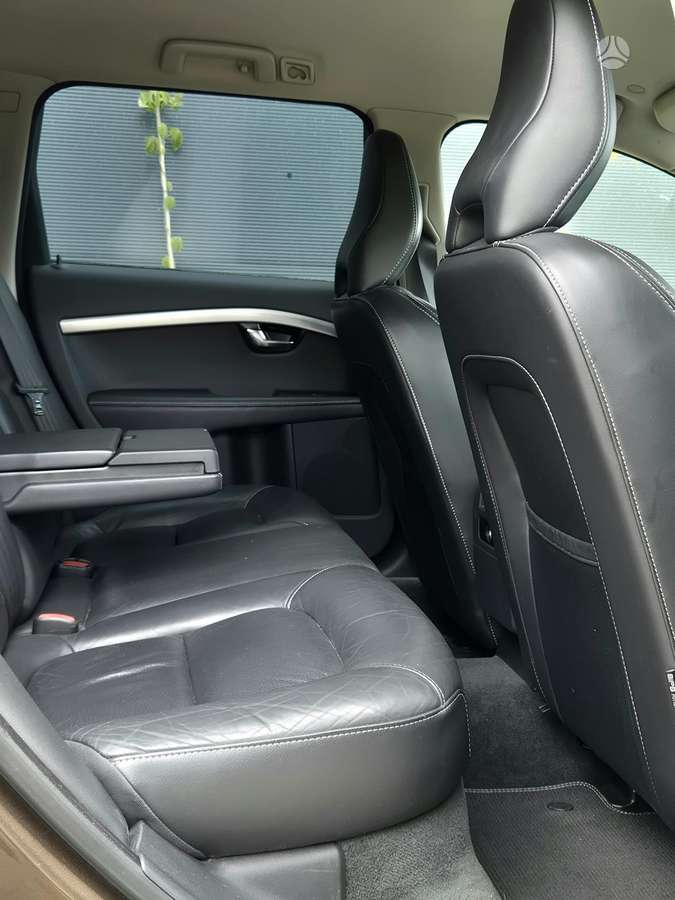 Volvo XC70, 2.0 l., Универсал