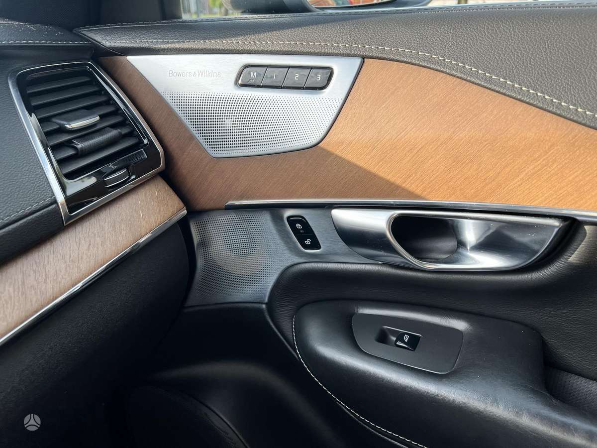 Volvo XC90, 2.0 l., Минивэн