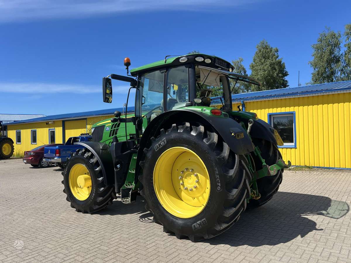 John Deere 6215R, тракторы