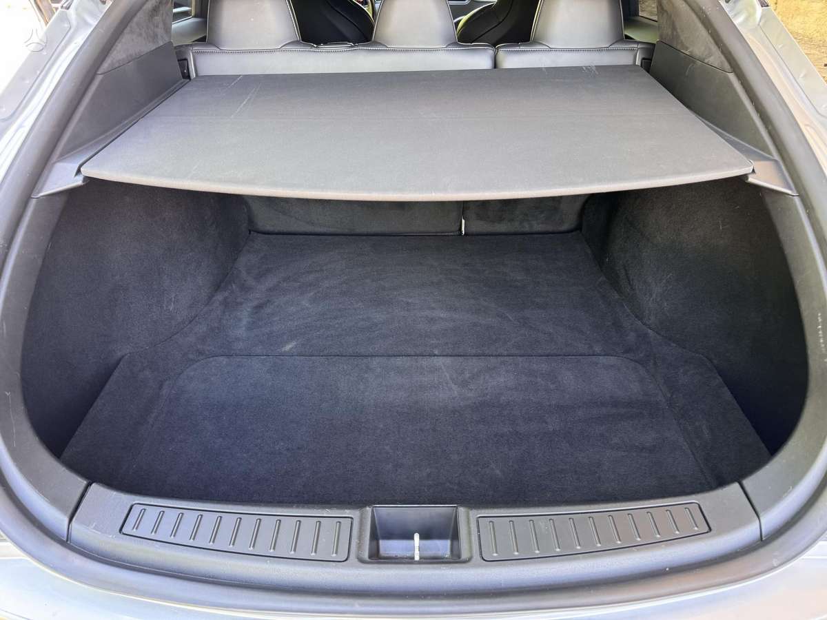 Tesla Model S, 75 kWh, hečbekas