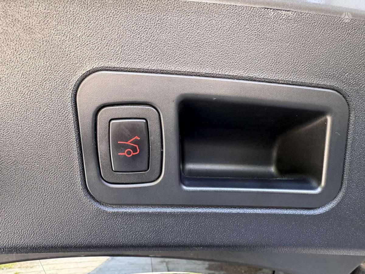 Tesla Model S, 75 kWh, hatchback