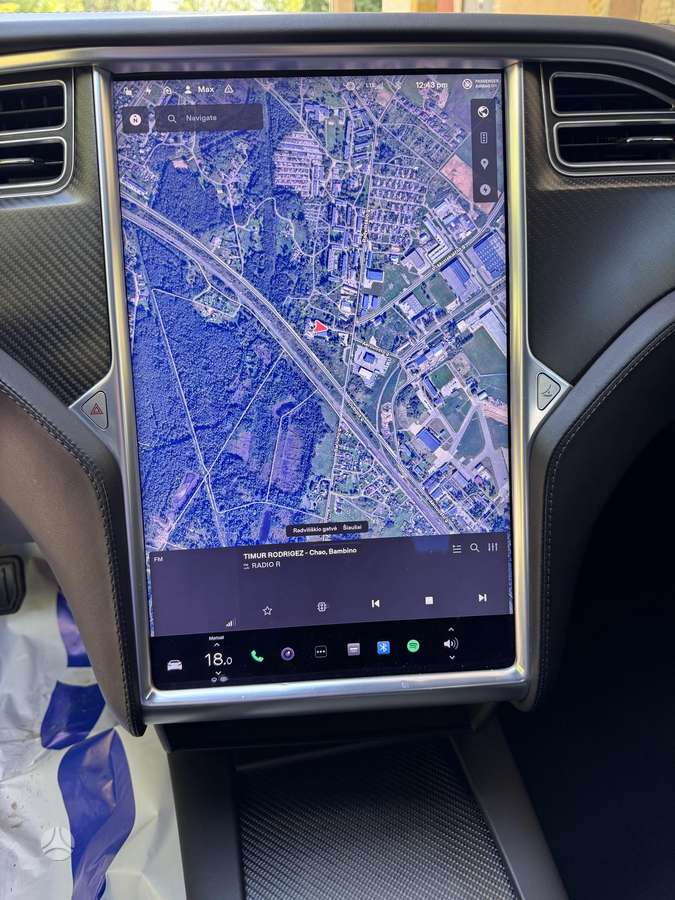 Tesla Model S, 75 kWh, hatchback