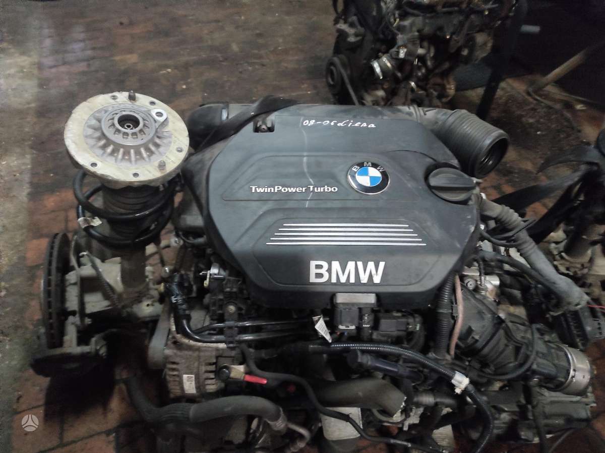BMW 2 serija Tik variklis ir dėžė