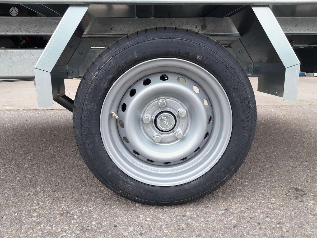 Humbaur HUK, passenger car trailers