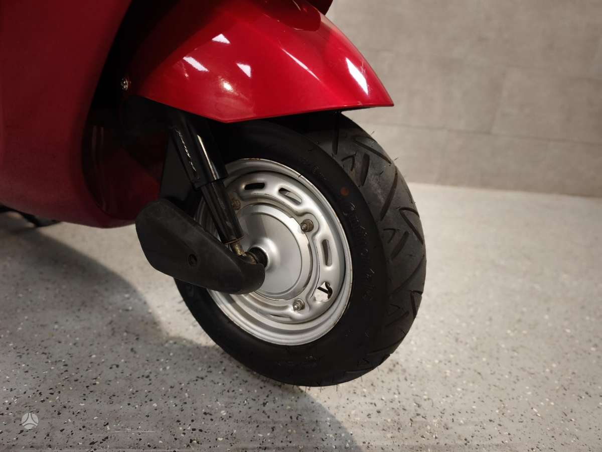 Honda Lead 102cc, scooters / mopeds