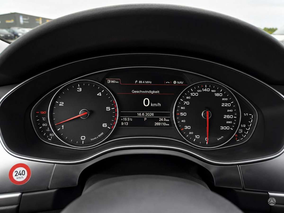 Audi A6, 3.0 l., Седан