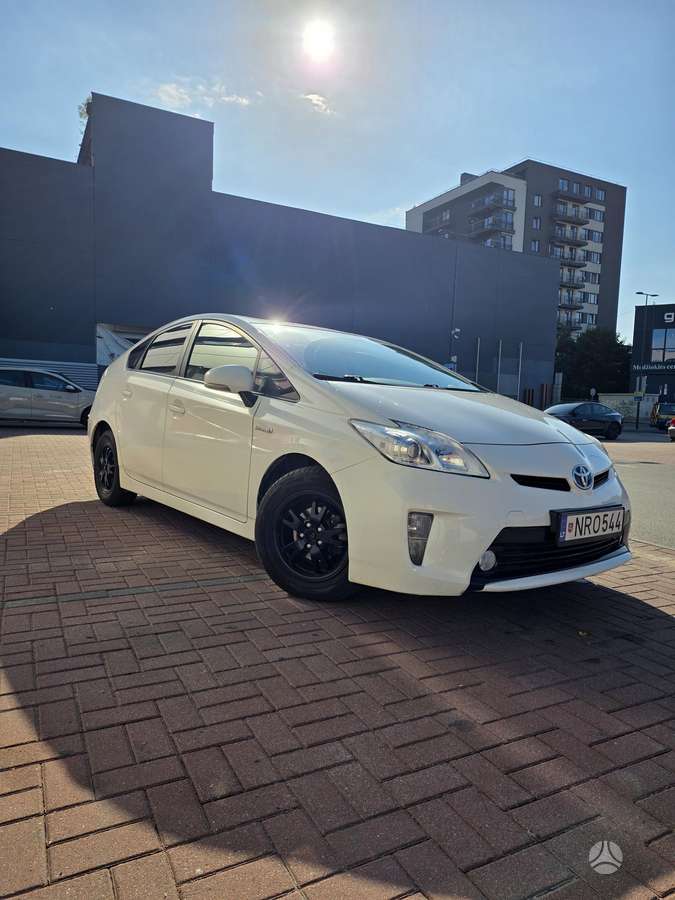 Toyota Prius - 1