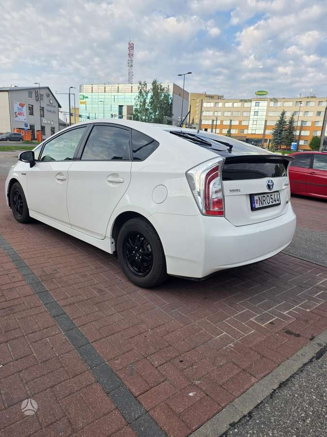 Toyota Prius - 2