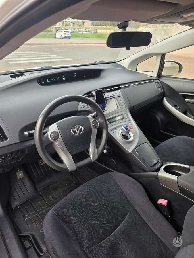 Toyota Prius - 6