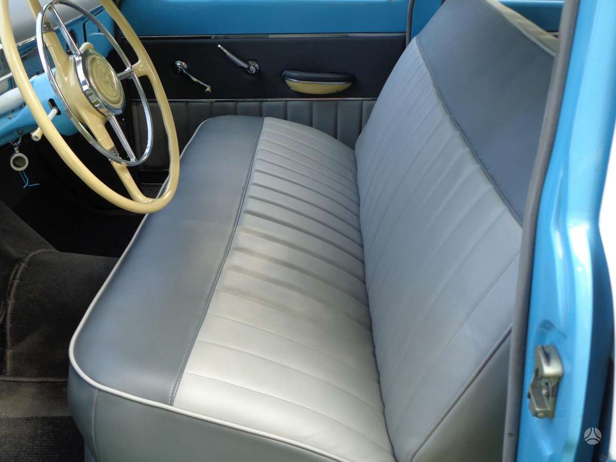 GAZ 21, 2.5 l., Седан