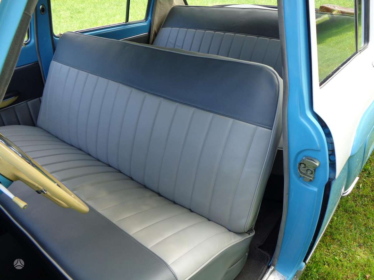 GAZ 21, 2.5 l., Седан