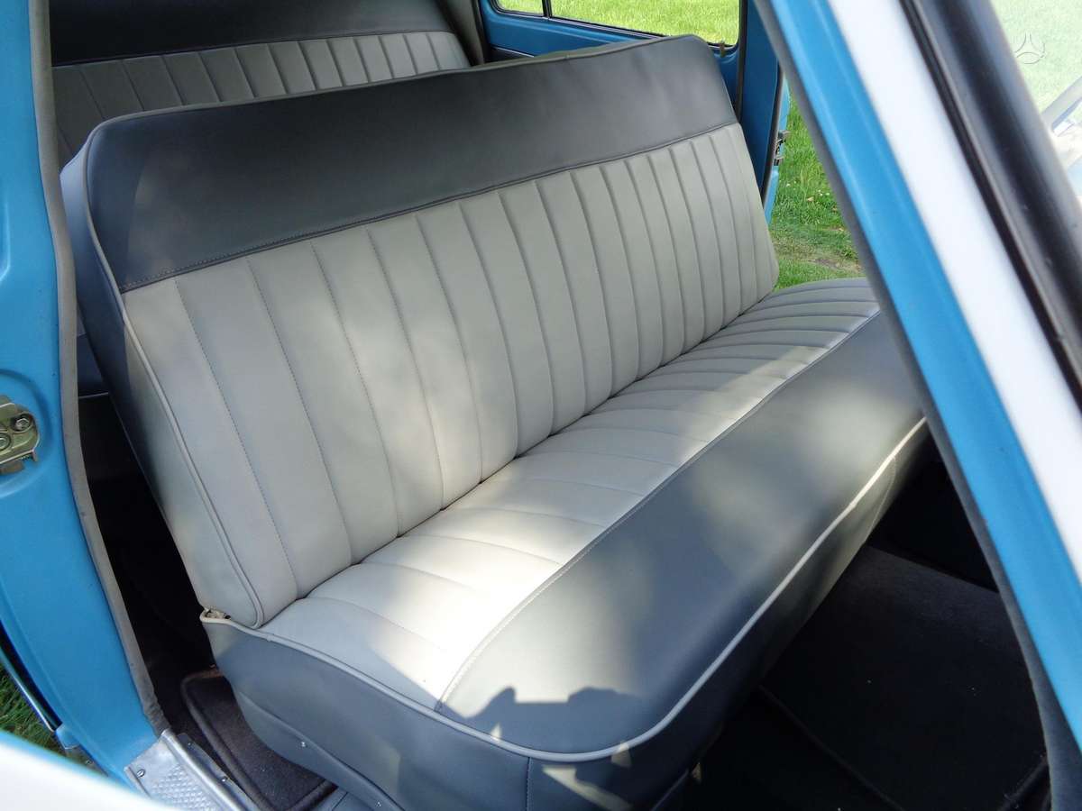 GAZ 21, 2.5 l., Седан