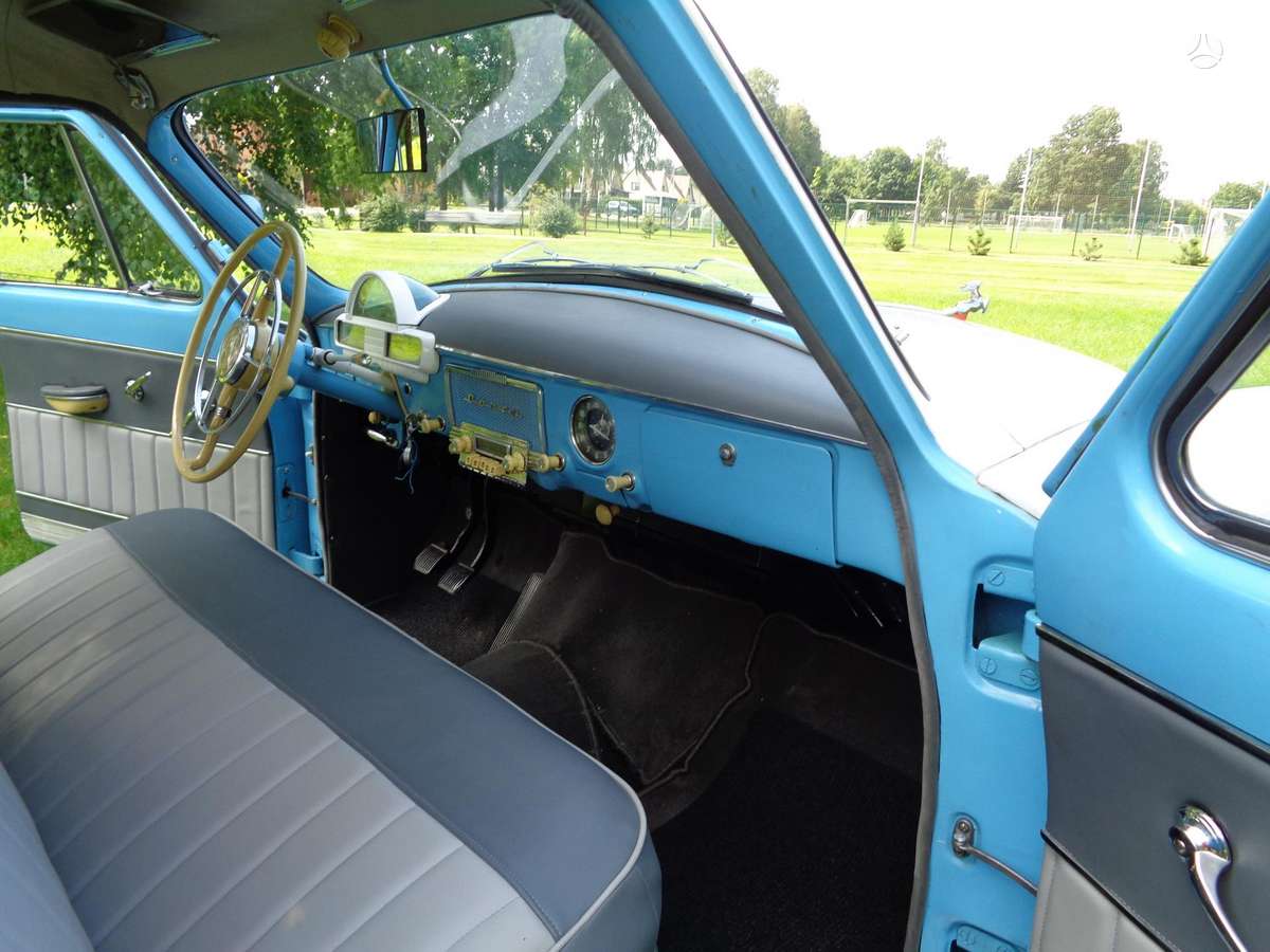 GAZ 21, 2.5 l., Седан