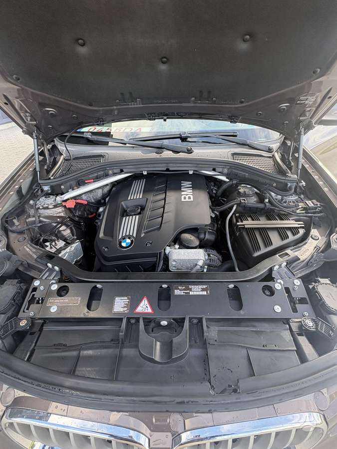 BMW X3, 3.0 l., off-road / crossover