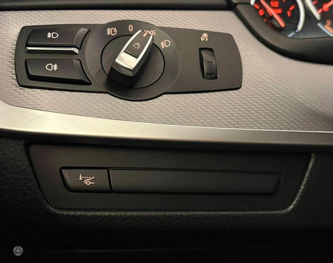 BMW 520, 2.0 l., Седан