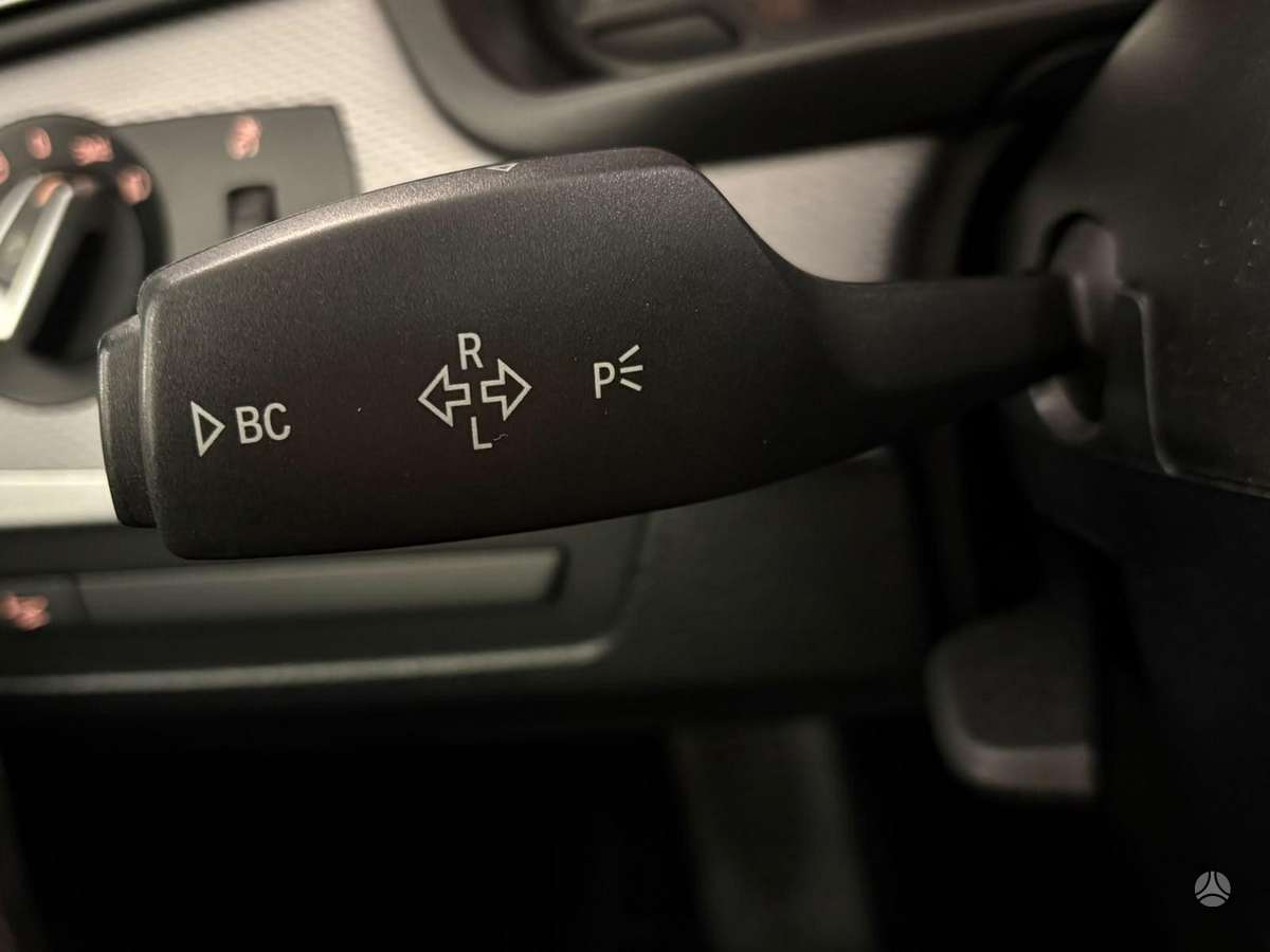 BMW 520, 2.0 l., Седан