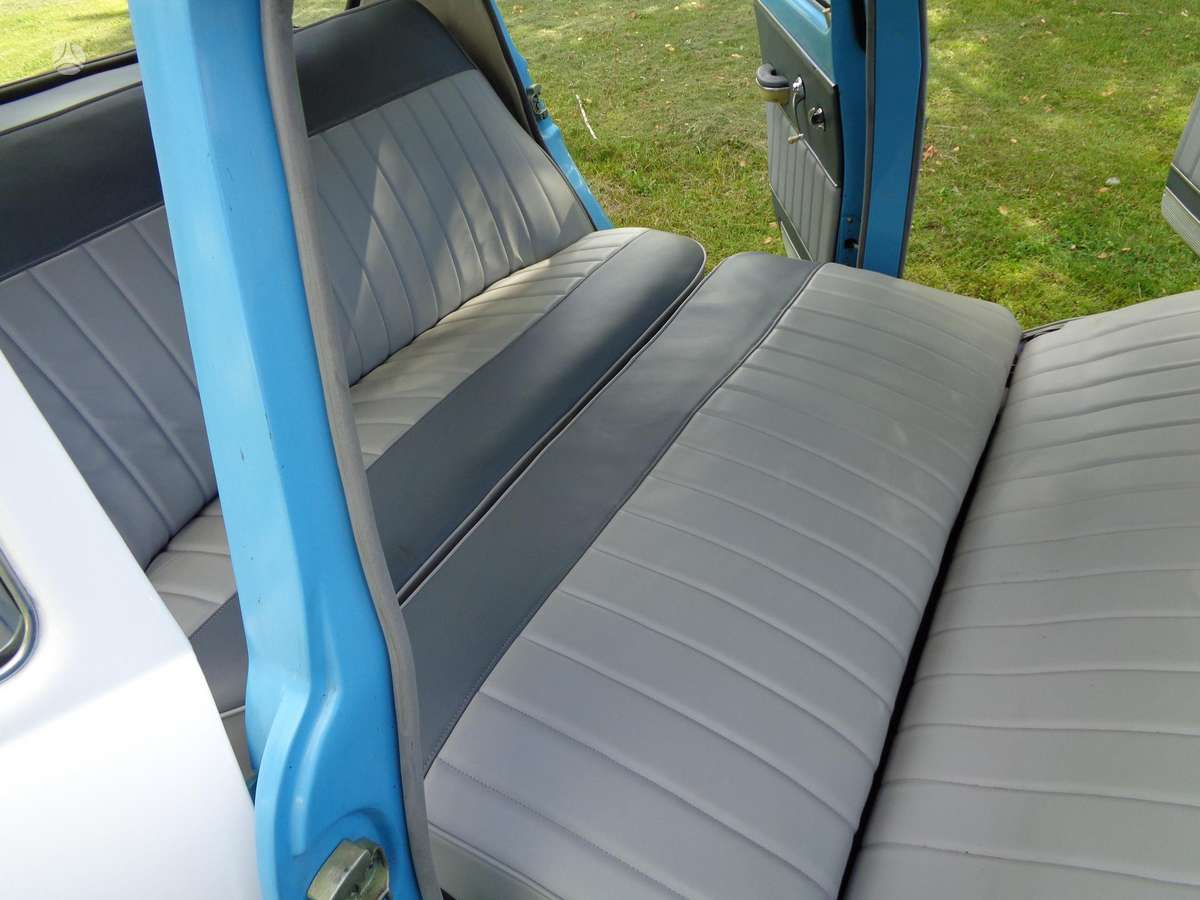 GAZ 21, 2.5 l., Седан