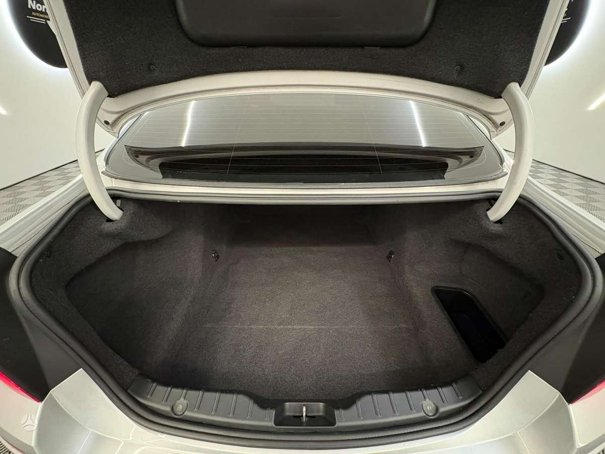 BMW 520, 2.0 l., sedanas