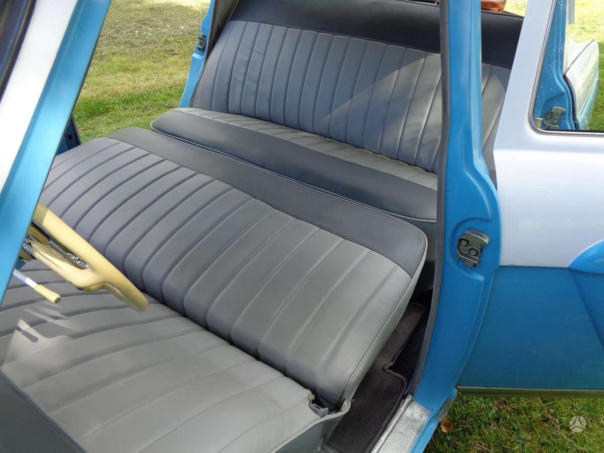 GAZ 21, 2.5 l., Седан