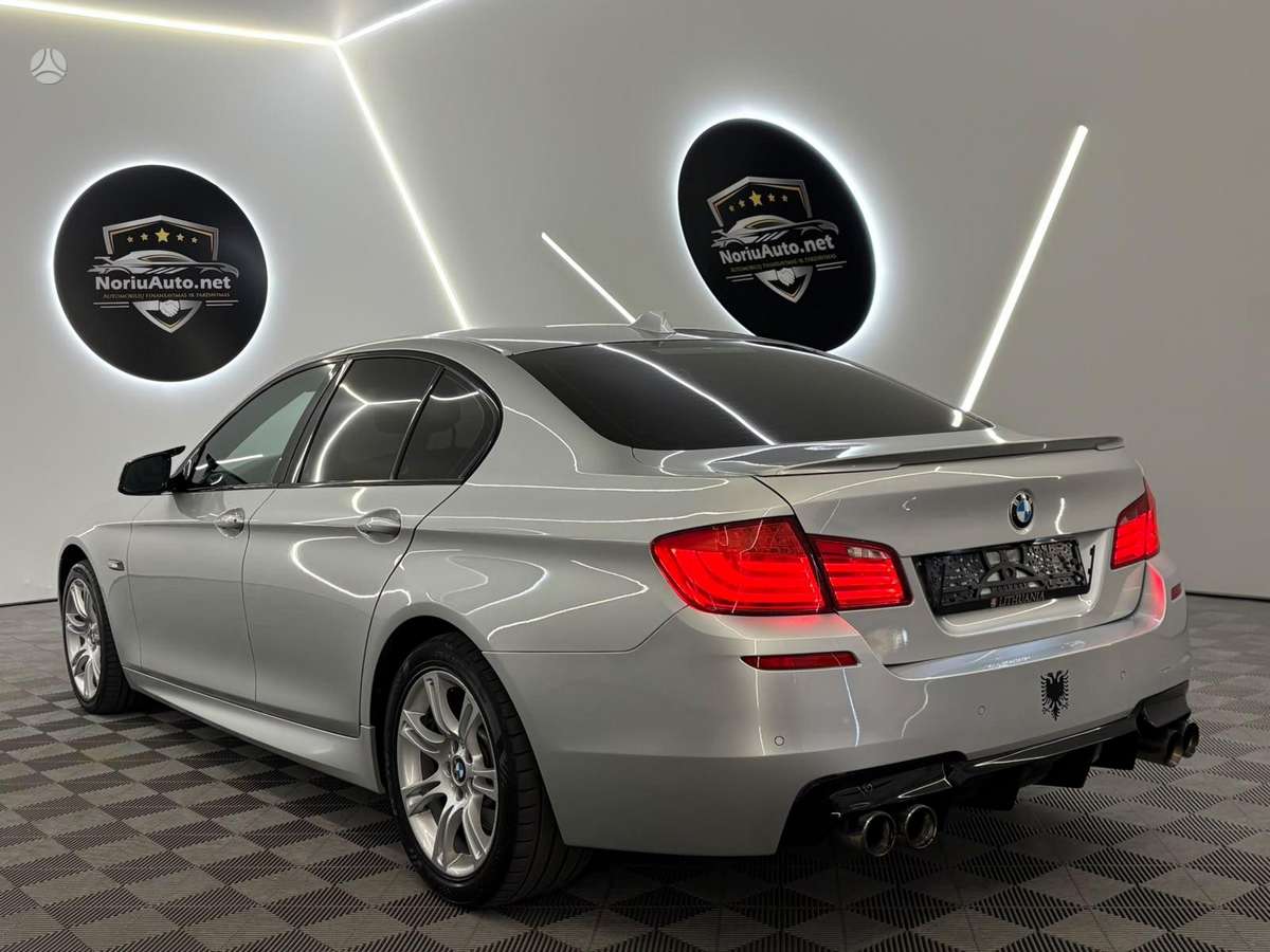BMW 520, 2.0 l., Седан