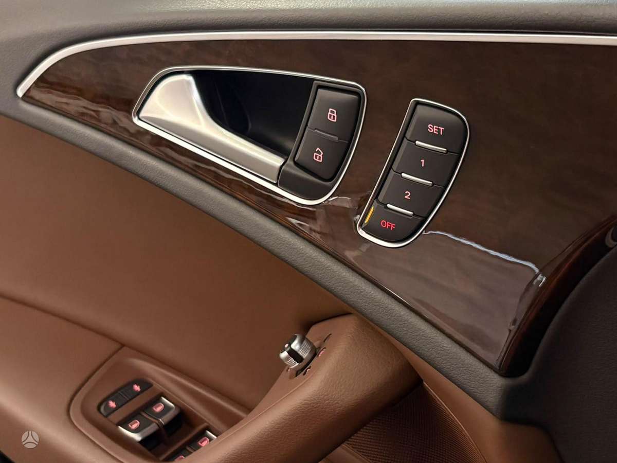 Audi A6, 3.0 l., universalas