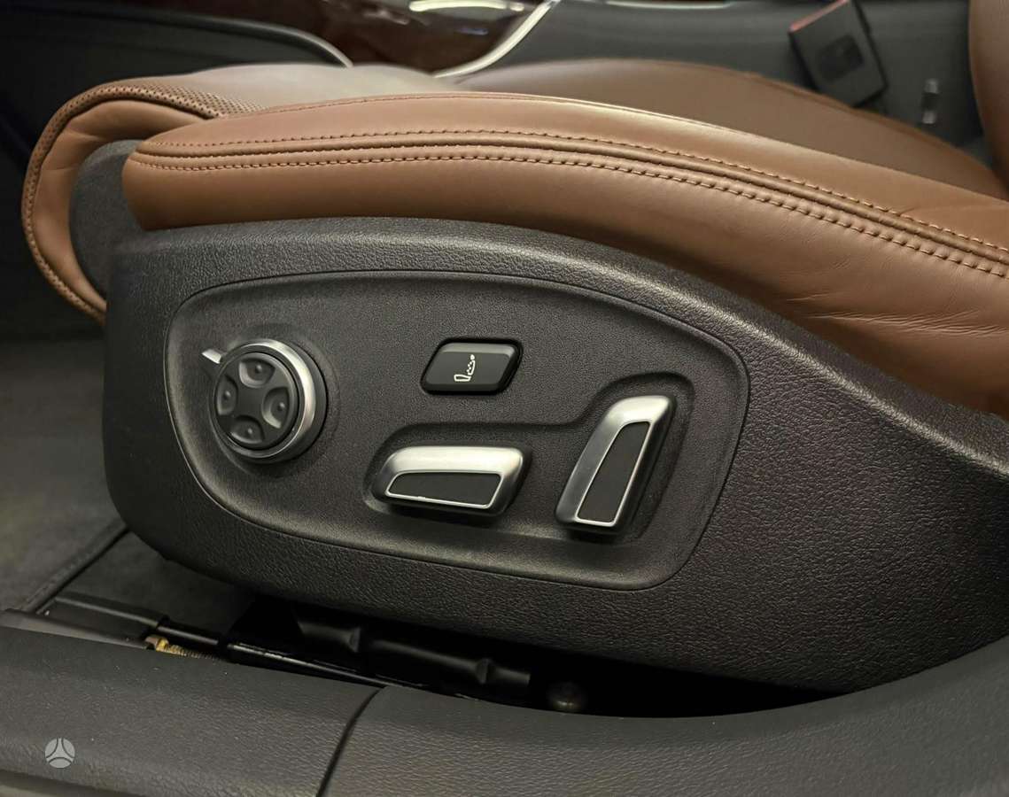 Audi A6, 3.0 l., universalas