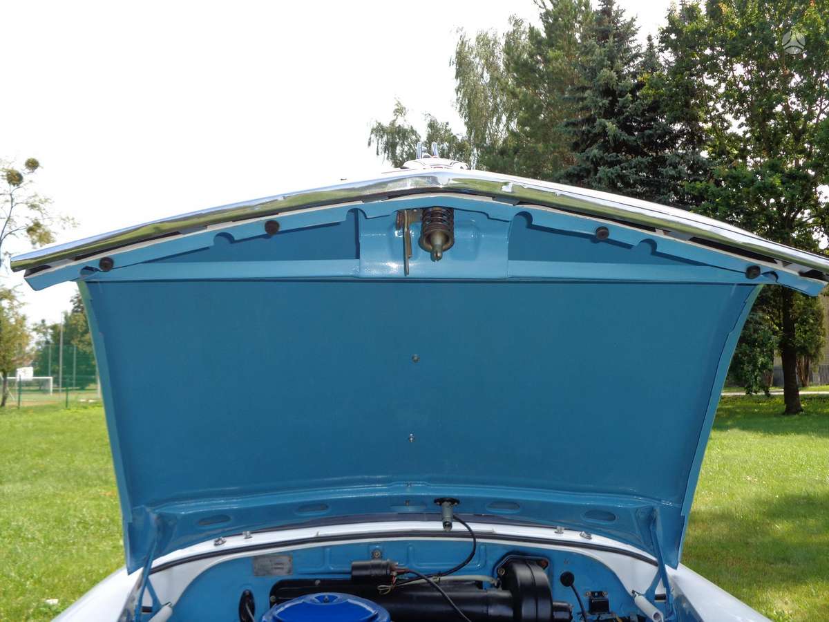 GAZ 21, 2.5 l., Седан
