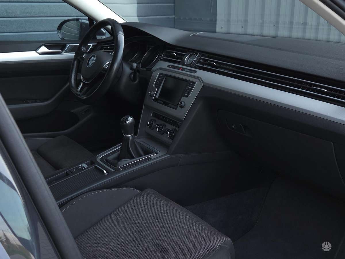 Volkswagen Passat, 1.6 l., Универсал