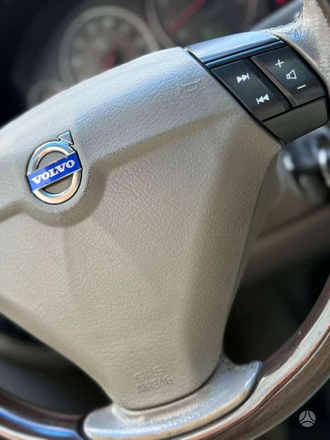 Volvo XC90 - 12