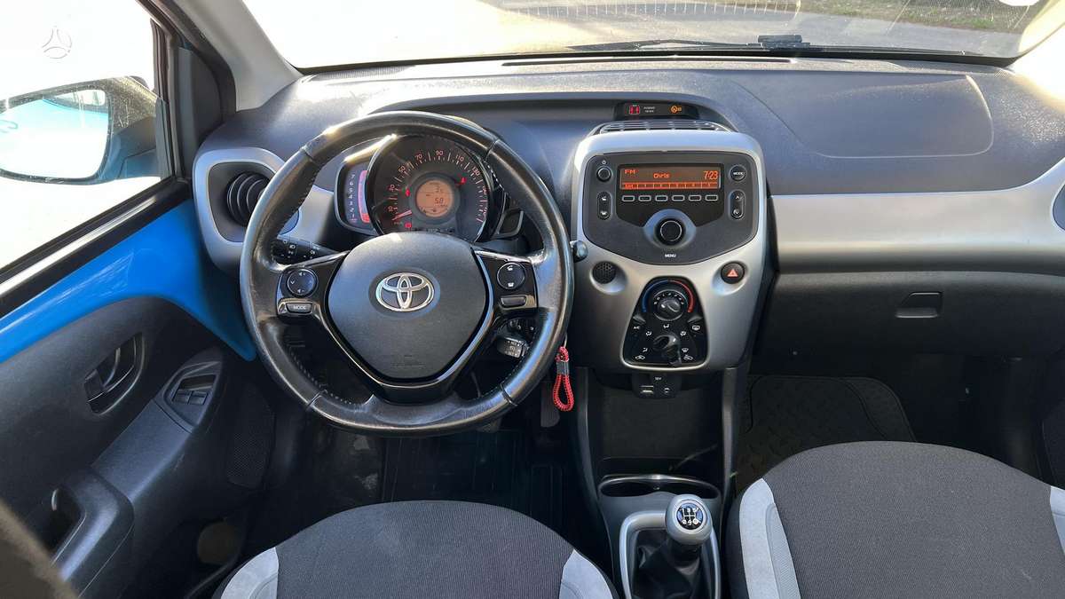 Toyota Aygo, 1.0 l., hatchback