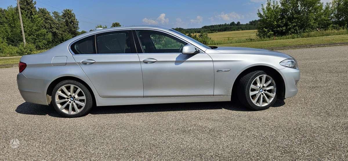 BMW 520, 2.0 l., sedanas