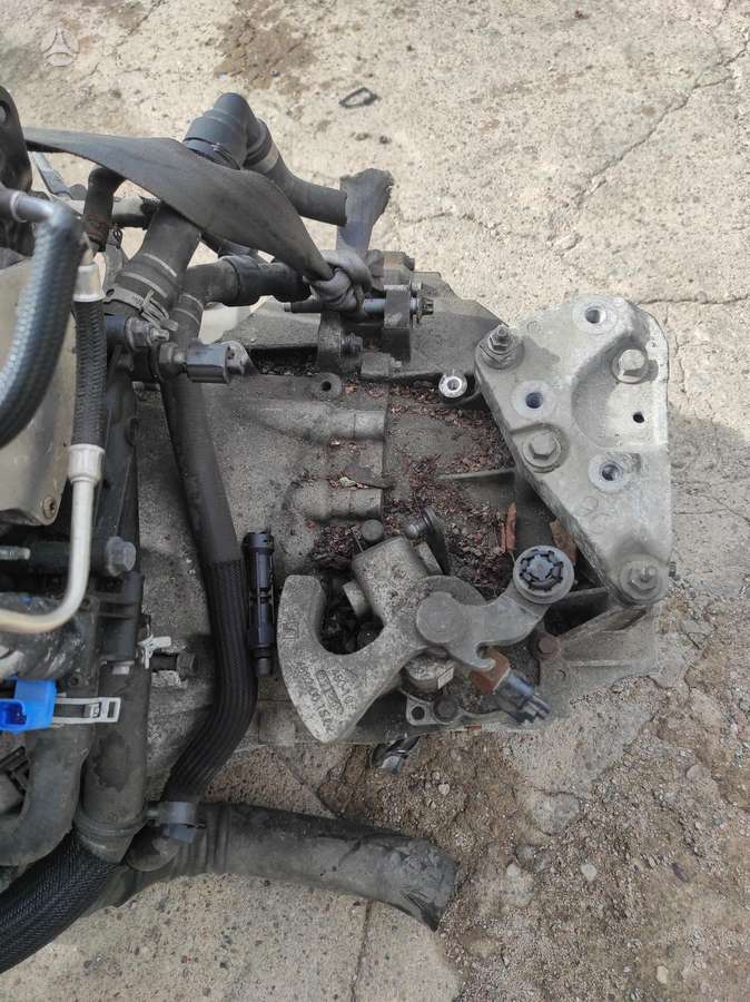 Volvo V60 Tik variklis ir dėžė