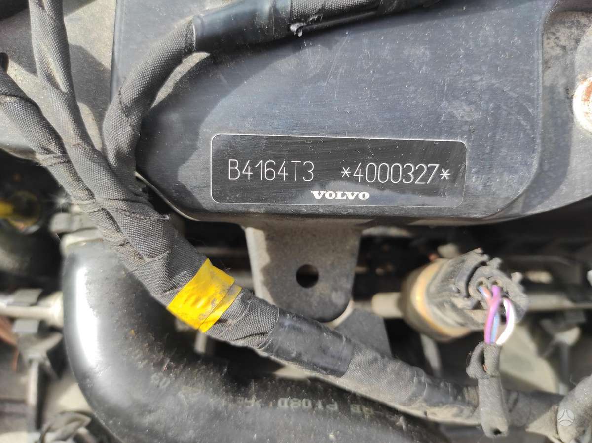 Volvo V60 Tik variklis ir dėžė