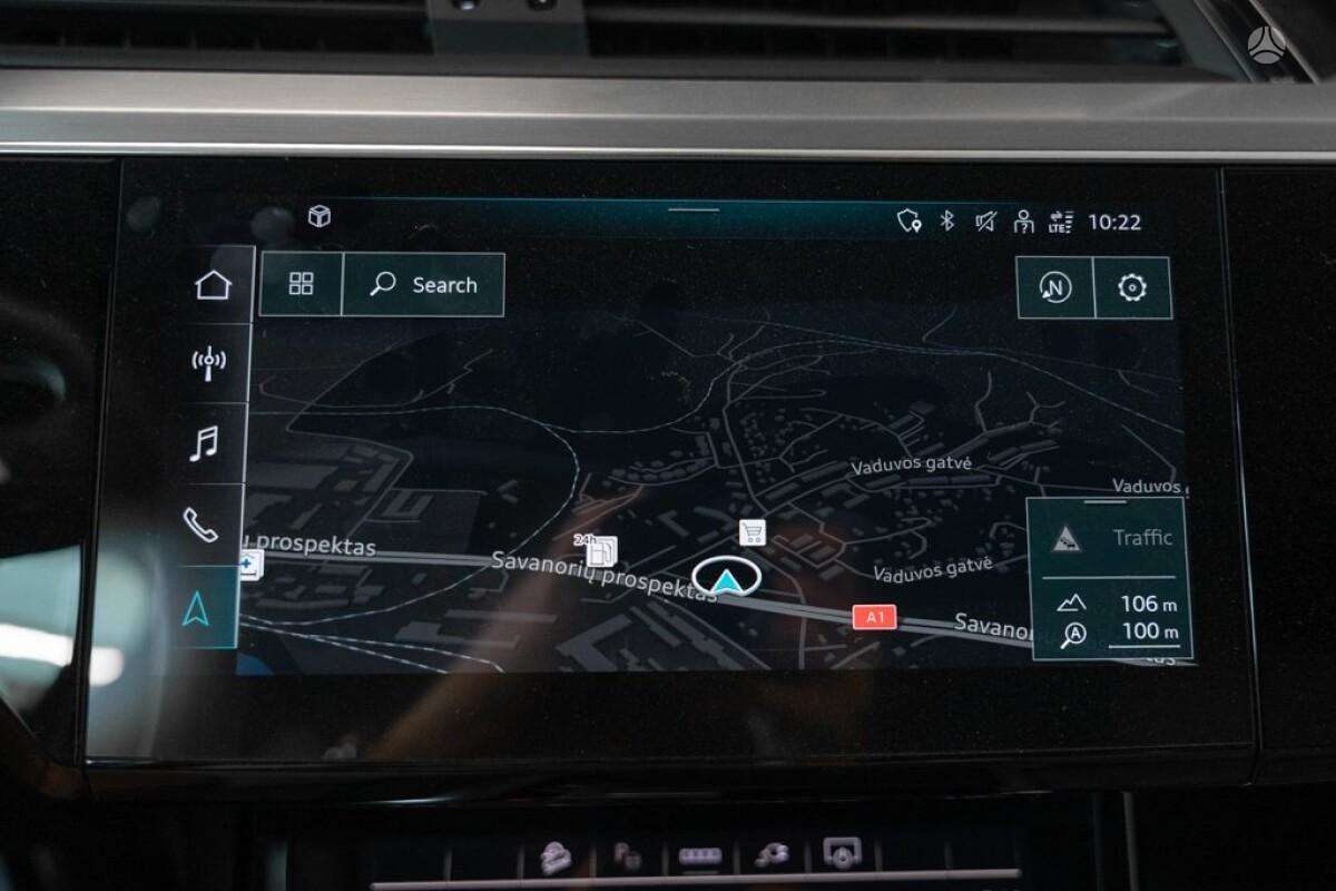 Audi e-tron, Внедорожник / Кроссовер