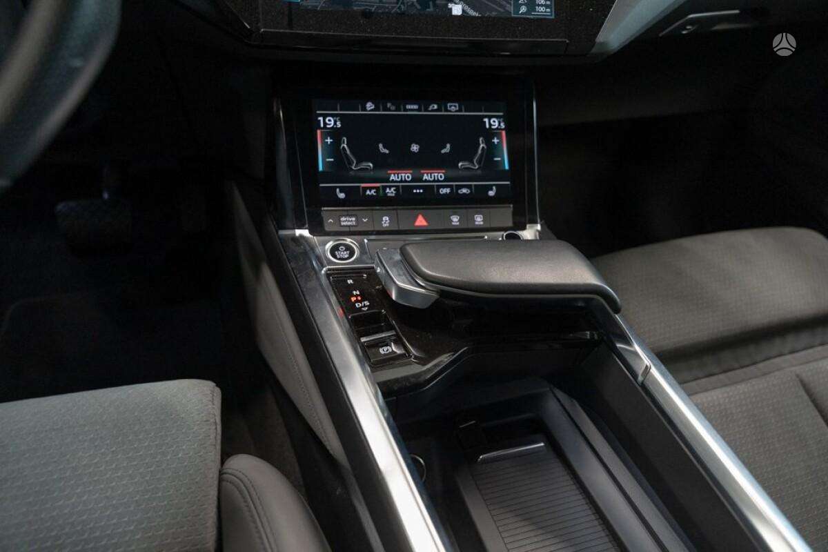 Audi e-tron, visureigis / krosoveris