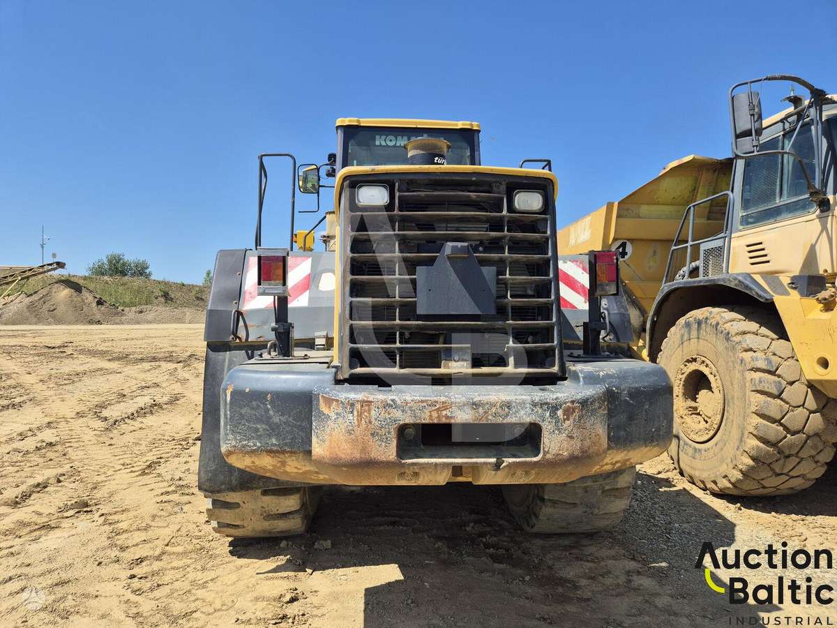 Komatsu WA470-5H, frontal loader