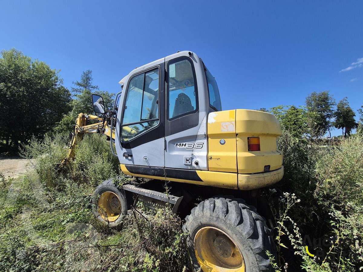 New Holland MH 3.6, excavator