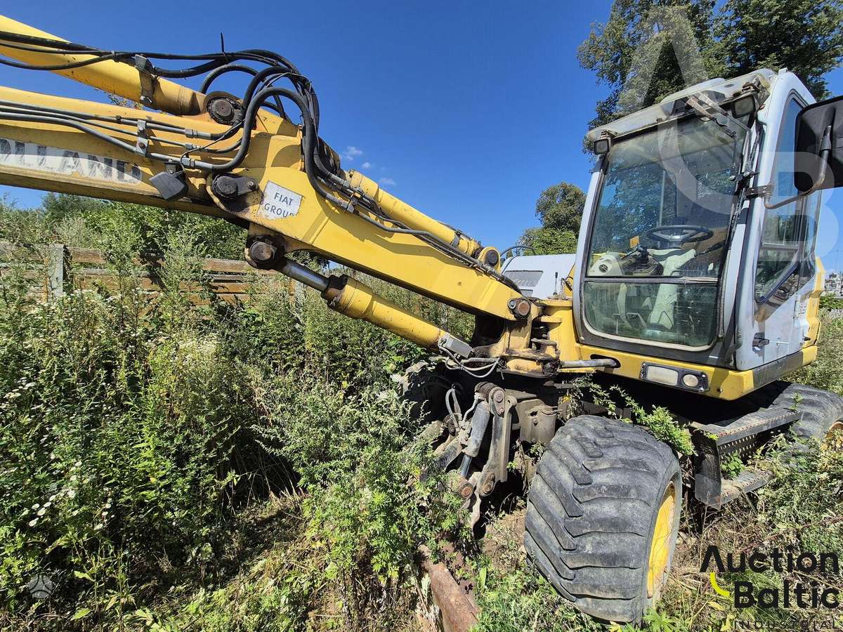 New Holland MH 3.6, экскаваторы