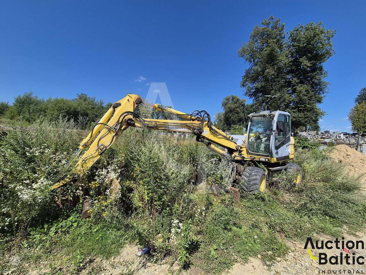 New Holland MH 3.6, экскаваторы