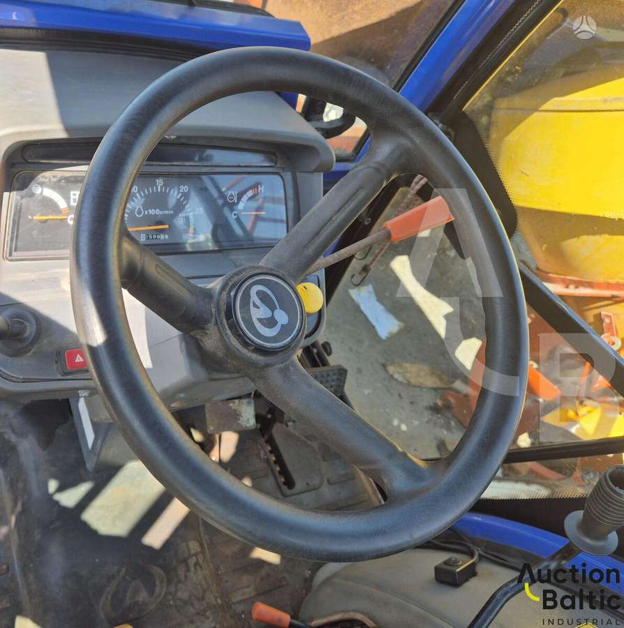 Iseki TH4295, tractors