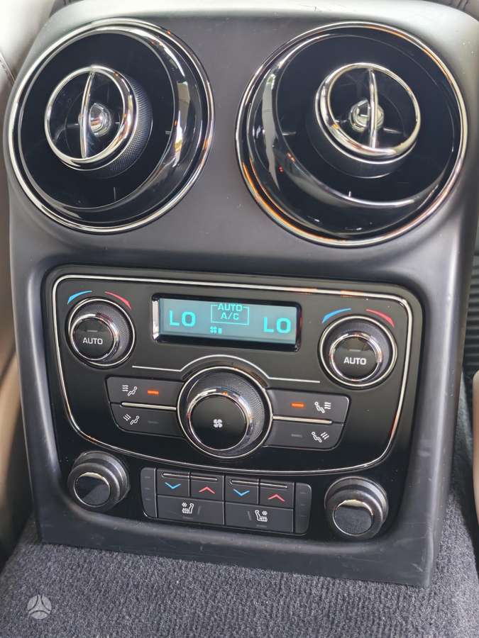 Jaguar XJ, 3.0 l., Седан