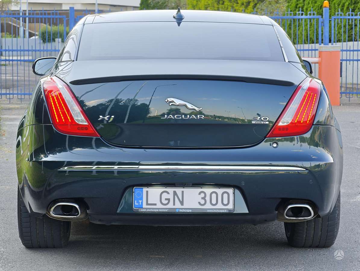 Jaguar XJ, 3.0 l., Седан