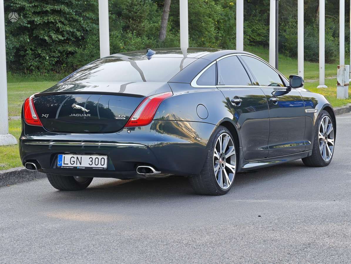Jaguar XJ, 3.0 l., Седан