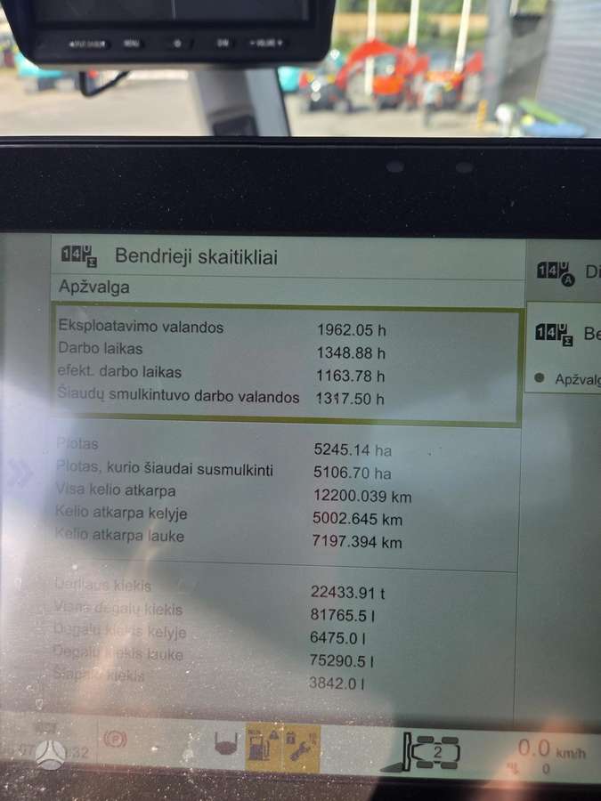 Claas Lexion 7700 TT, combine harvesters