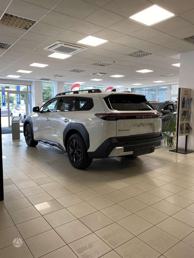 Subaru E-Outback, 74 kWh, off-road / crossover