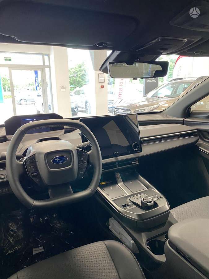 Subaru E-Outback, 74 kWh, off-road / crossover