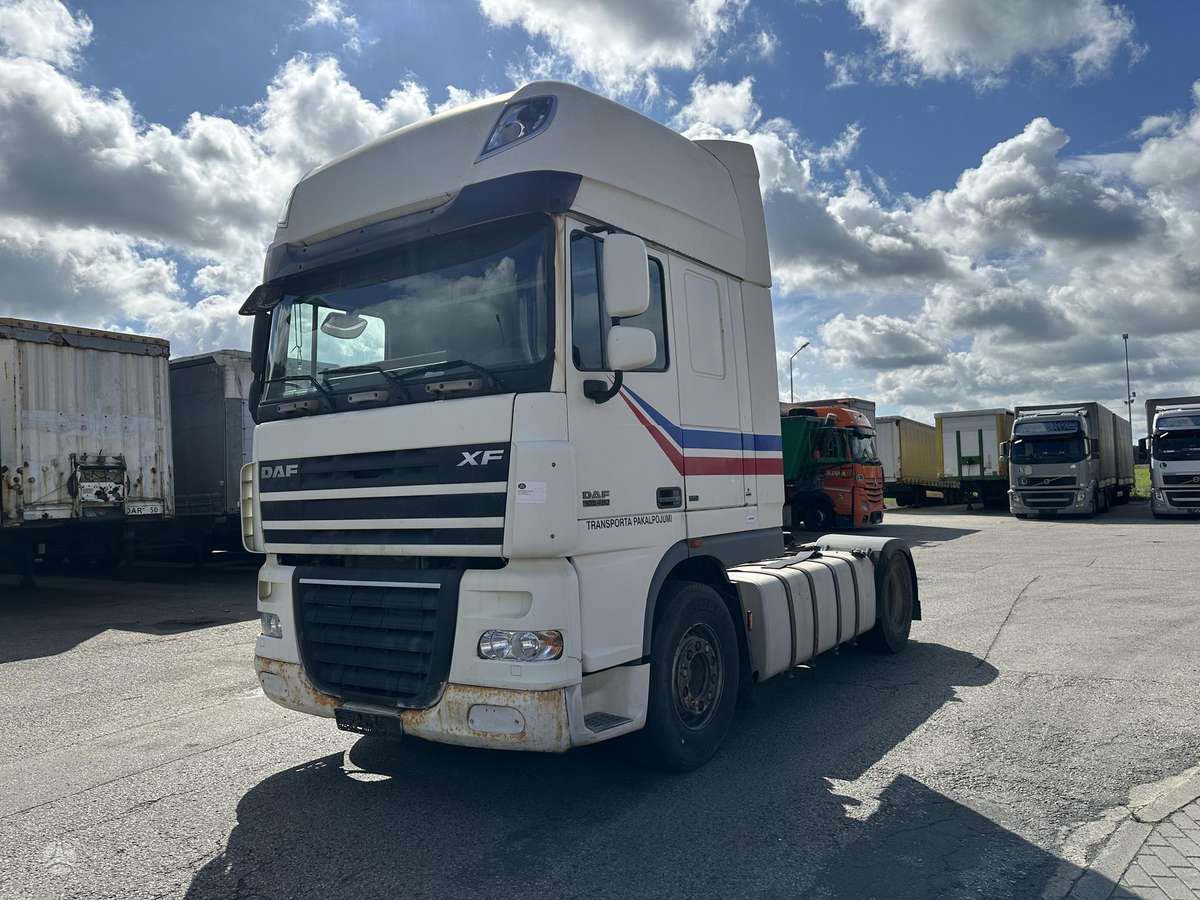 DAF XF 105 460, double sleeper