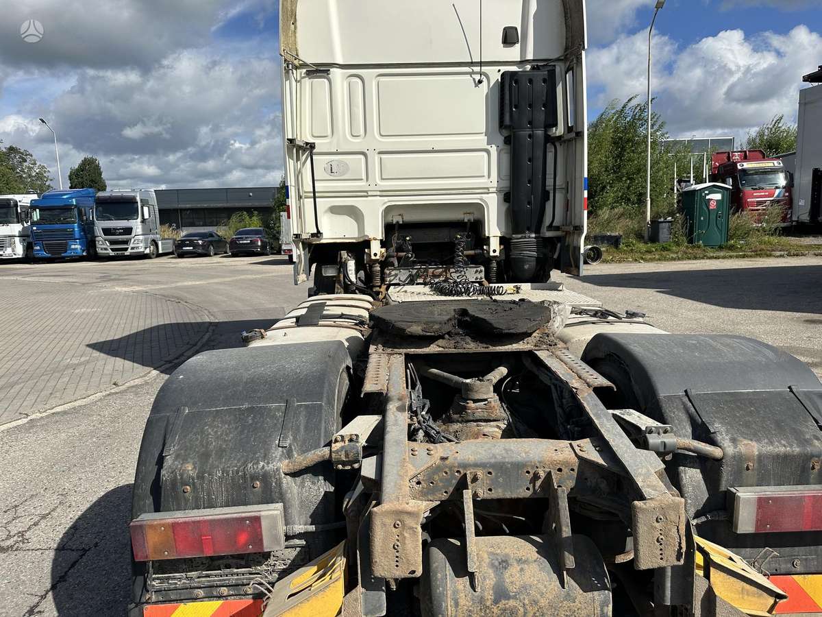 DAF XF 105 460, double sleeper